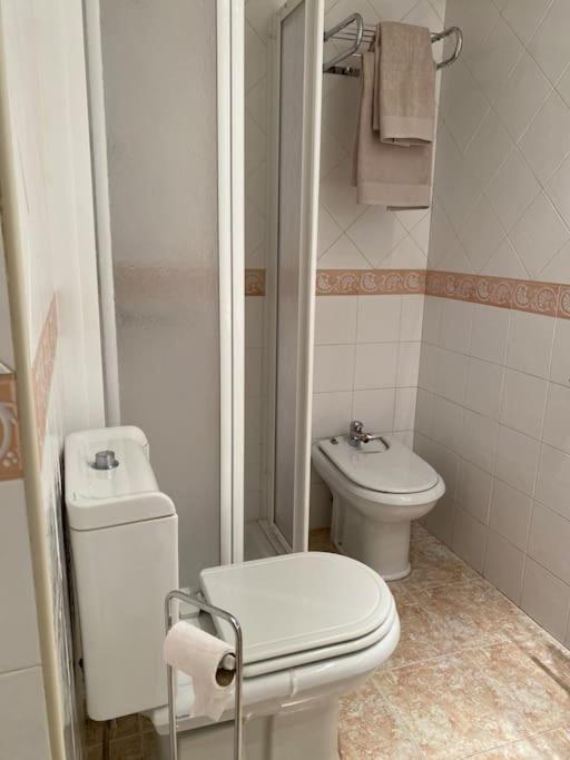 Lovely 2 Bedrooms Apartment Main Square Plasencia Luaran gambar